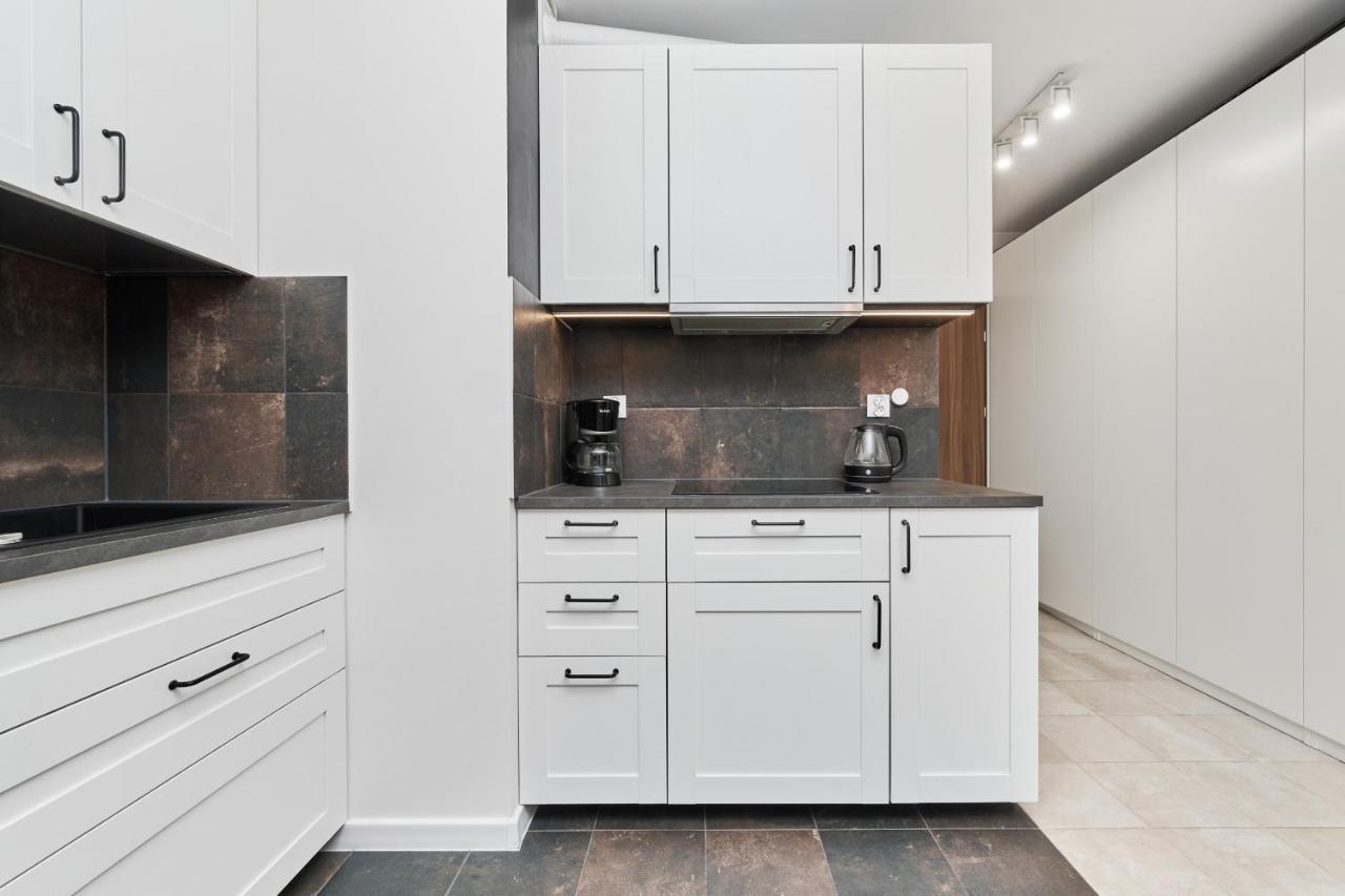 Jagodno Wroclaw Kajdasza Studio Z Bezplatnym Garazem By Noclegi Renters Экстерьер фото