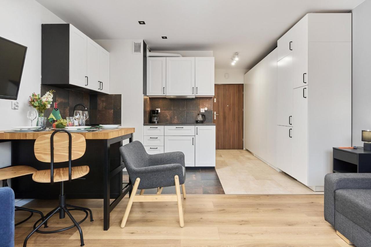 Jagodno Wroclaw Kajdasza Studio Z Bezplatnym Garazem By Noclegi Renters Экстерьер фото